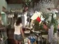 Ukryta kamera - gorąca barmanka