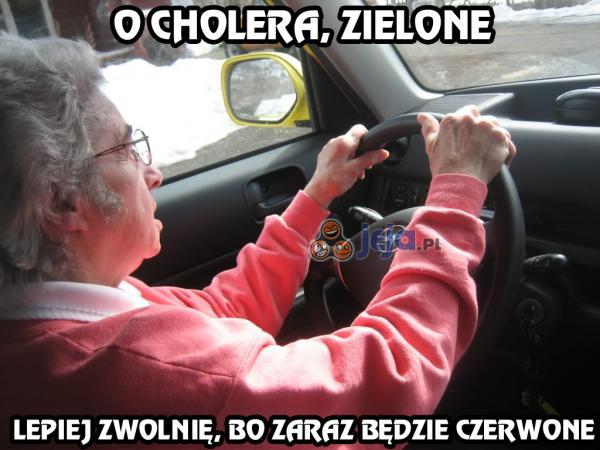 http://pobierak.jeja.pl/images/a/1/4/67728_zabierz-babci-prawo-jazdy.jpg
