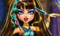 Zwariowana fryzura Cleo De Nile