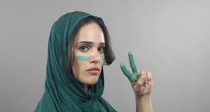 Zmiana wyglądu kobiet w Iranie przez 100 lat