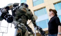 Gigantyczny robot na Comic Con 2013