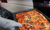 Szwedzki Posiłek - Przerażająca Pizza