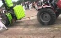 Bezlitosne walki traktorów