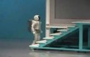 Robot na schodach