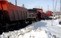 Rosyjski Kamaz wyciąga Chińską ciężarówkę