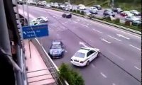 Policyjny pościg na autostradzie