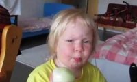 Dziewczynka, która lubi cebulę