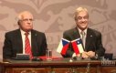 Czeski prezydent kradnie długopis