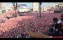 100 000 kibiców śpiewa Hymn Polski w strefie kibica