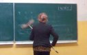 Ścieranie tablicy w polskiej szkole