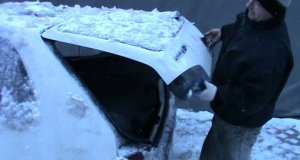 Jak w zimę otworzyć samochód