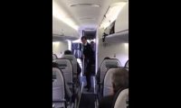 Tańcząca stewardessa