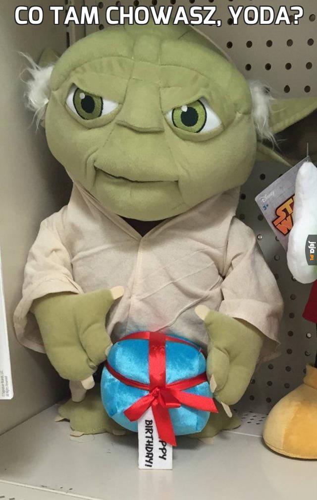 Co tam chowasz, Yoda?