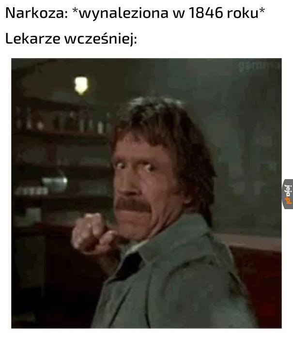 Zawsze sikasz przez zapięty rozporek?