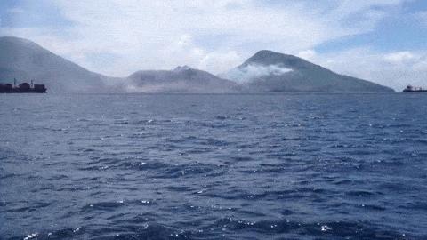 Erupcja wulkanu  - góra Tavurvur