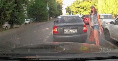 W Rosji to policja przejeżdża obywateli