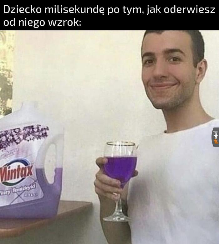 Jeszcze bufet szwedzki zrobił z kapsułek do pralki i szamponu do dupy