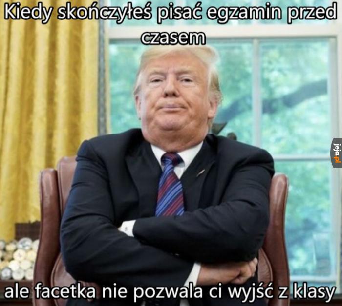 To wyciągam telefon