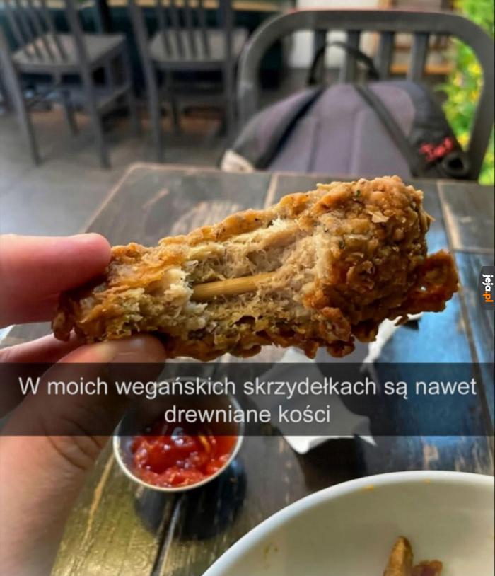 Polecam pełna immersja, jedząc czujesz jakby naprawdę ucierpiała kura