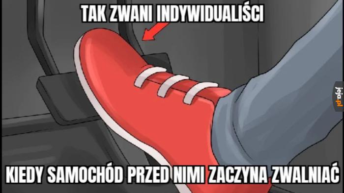 Prawdziwa wolna jednostka przyspiesza na zakręcie