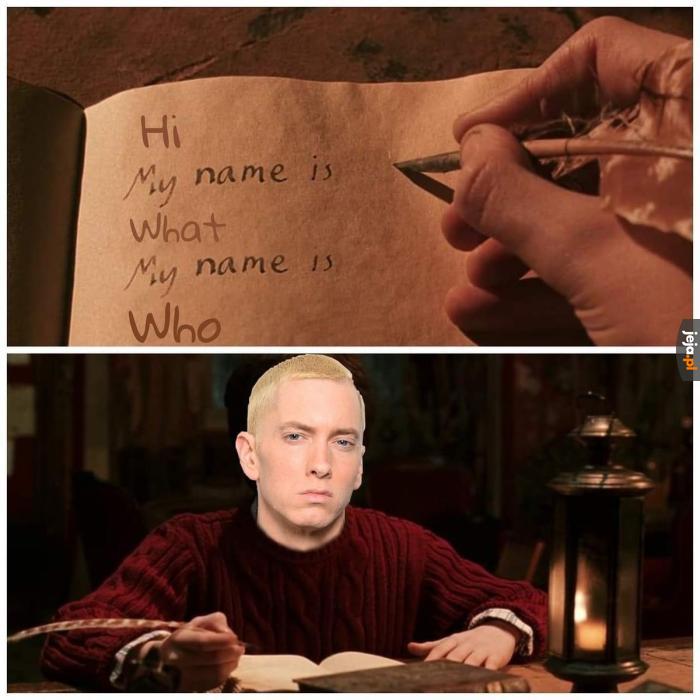 Widać, że fejk, Marshall jest leworęczny