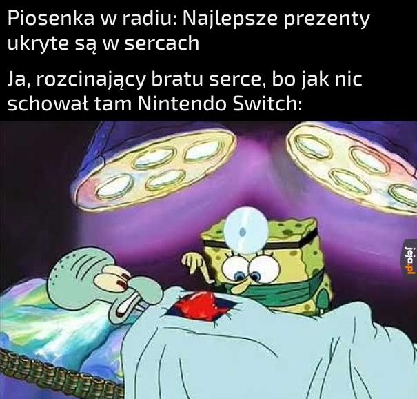 Miał tam tylko jakaś czerwoną maź, to chyba zły prezent dostałem