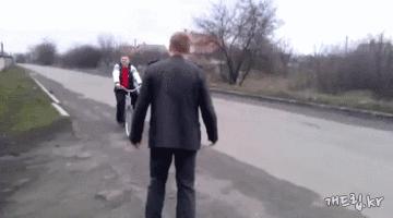 Wskakuj ziomuś, podwiozę cię!