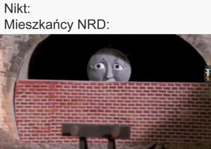 Tacy sami, a ściana między nami