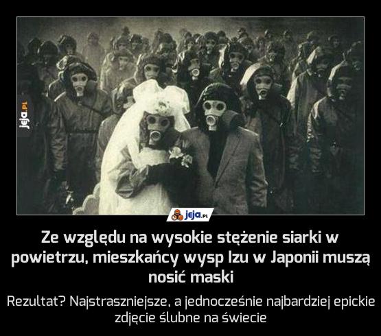 Ze względu na wysokie stężenie siarki w powietrzu, mieszkańcy wysp Izu w Japonii muszą nosić maski