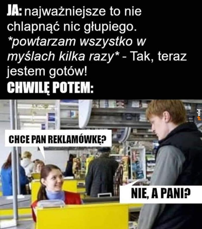 Reklamówka może zostać nałożona na łeb jako ochrona przed deszczem