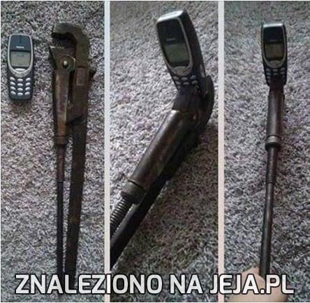 Nokia 3310 selfie stick