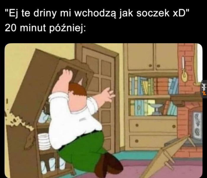 Zdrzemnę się chwilę w tym kredensie oki?