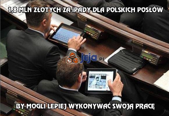 1,8 mln złotych za iPady dla polskich posłów