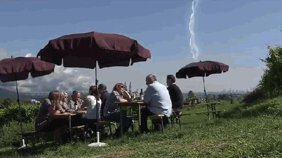 Taki tam, spontaniczny piorun