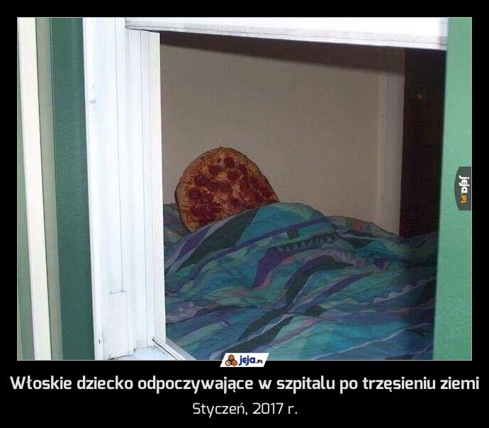 Włoskie dziecko odpoczywające w szpitalu po trzęsieniu ziemi