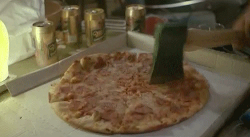 Jak mężczyzna kroi pizzę