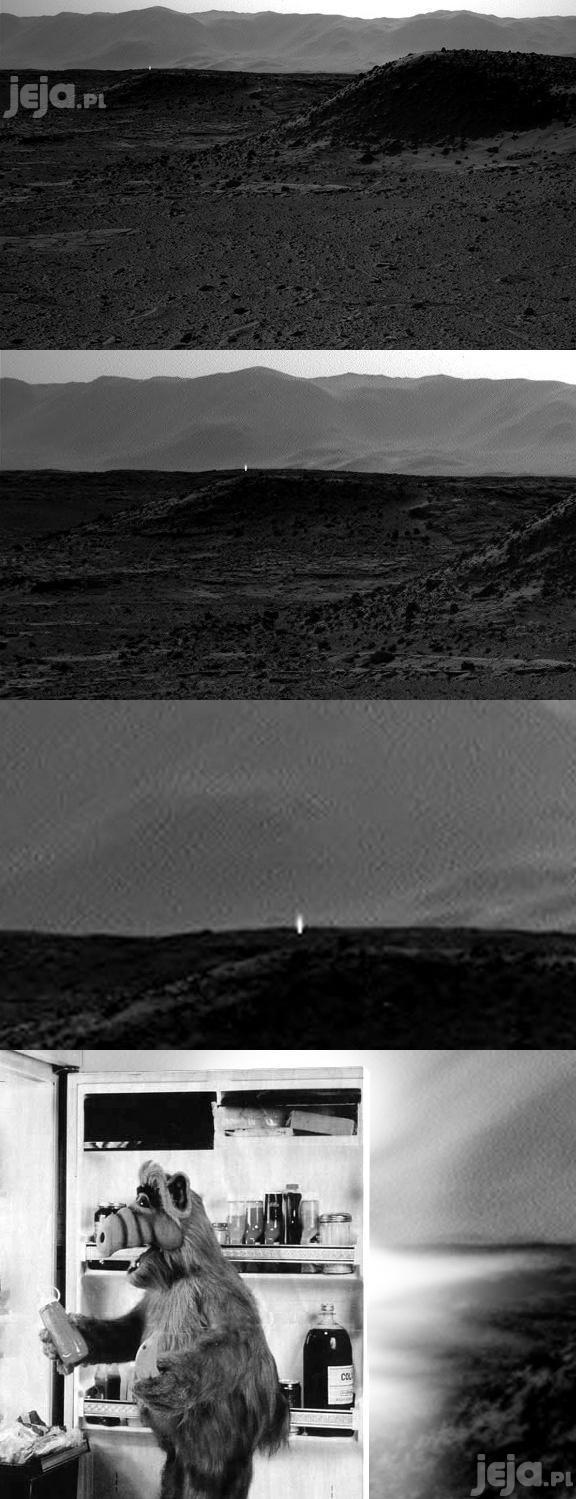 Dziwne światło na Marsie