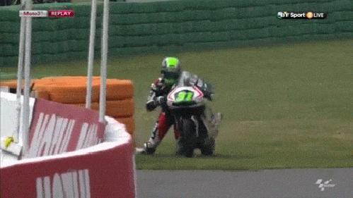 Spaść z motocykla? Niedoczekanie wasze!