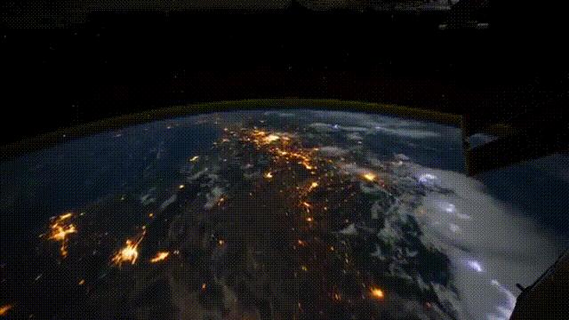 Ziemia z lotu satelity