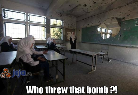 Mówiłam - nie nosić bomb do szkoły