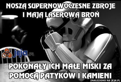 Noszą supernowoczesne zbroje i mają laserową broń