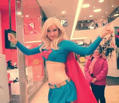 Wesoły cosplay na dzień dobry
