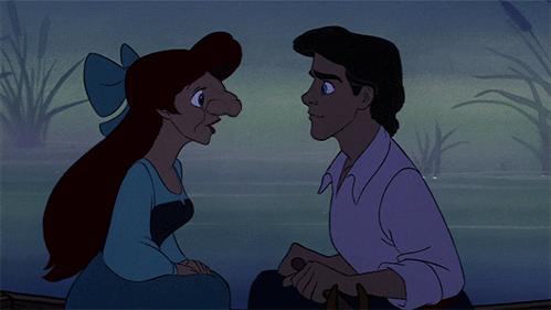 Romantyczna scena z równoległego Disneya