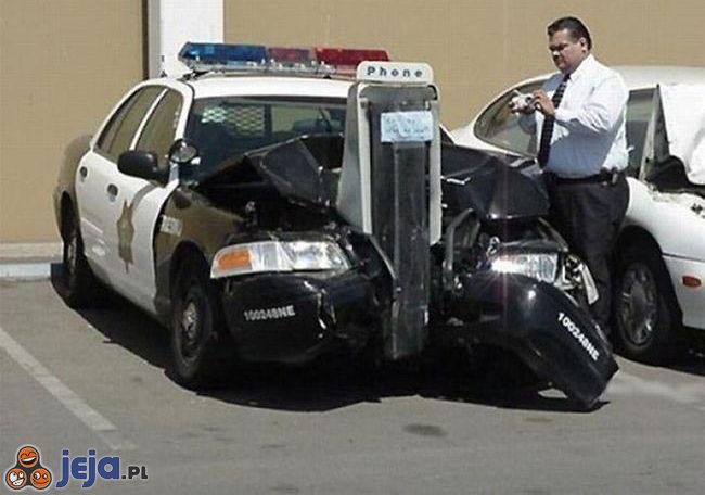 Policyjne auto