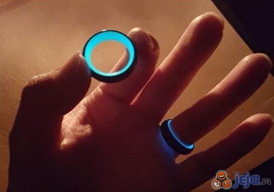 Podświetlony pierścionek