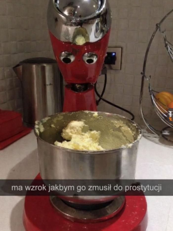 Też widzicie Freddy'ego Kruegera w odbiciu?