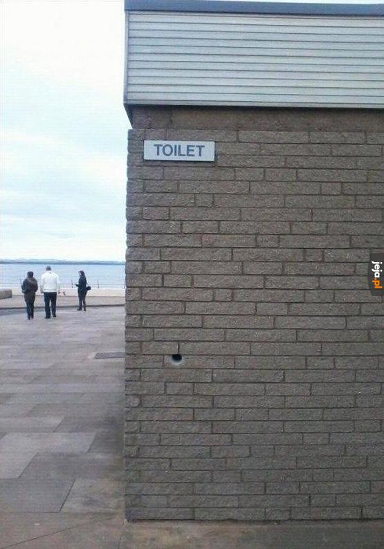 Jakaś dziwna ta toaleta