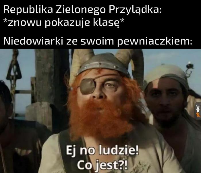 Mem piłkarski