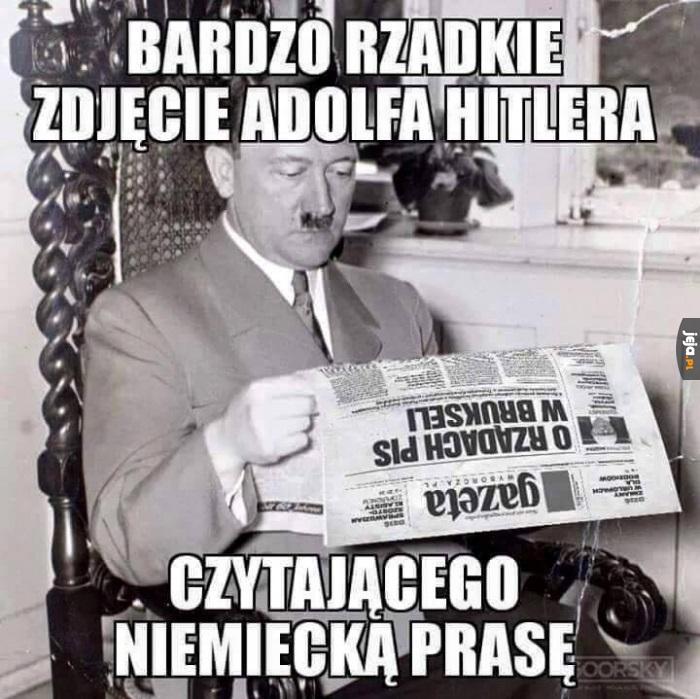 Hitler czytający gazetę