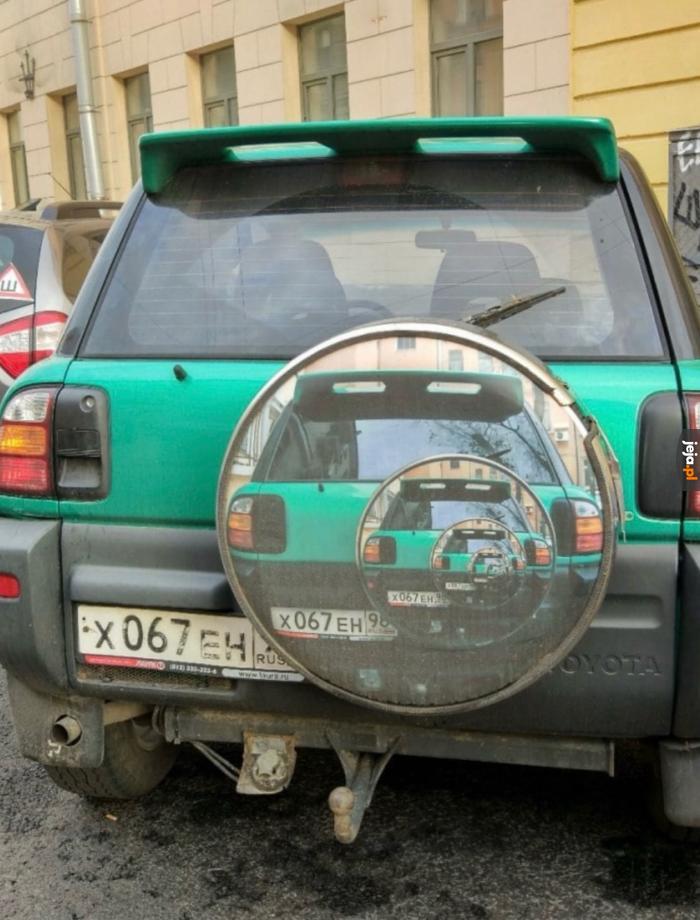 Takie auto, że głowa boli